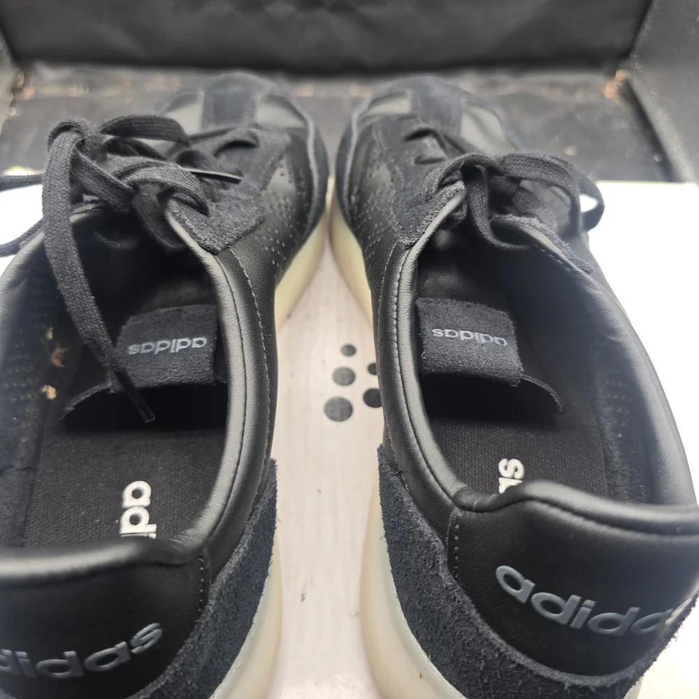 adidas Black Men's Sneakers‎